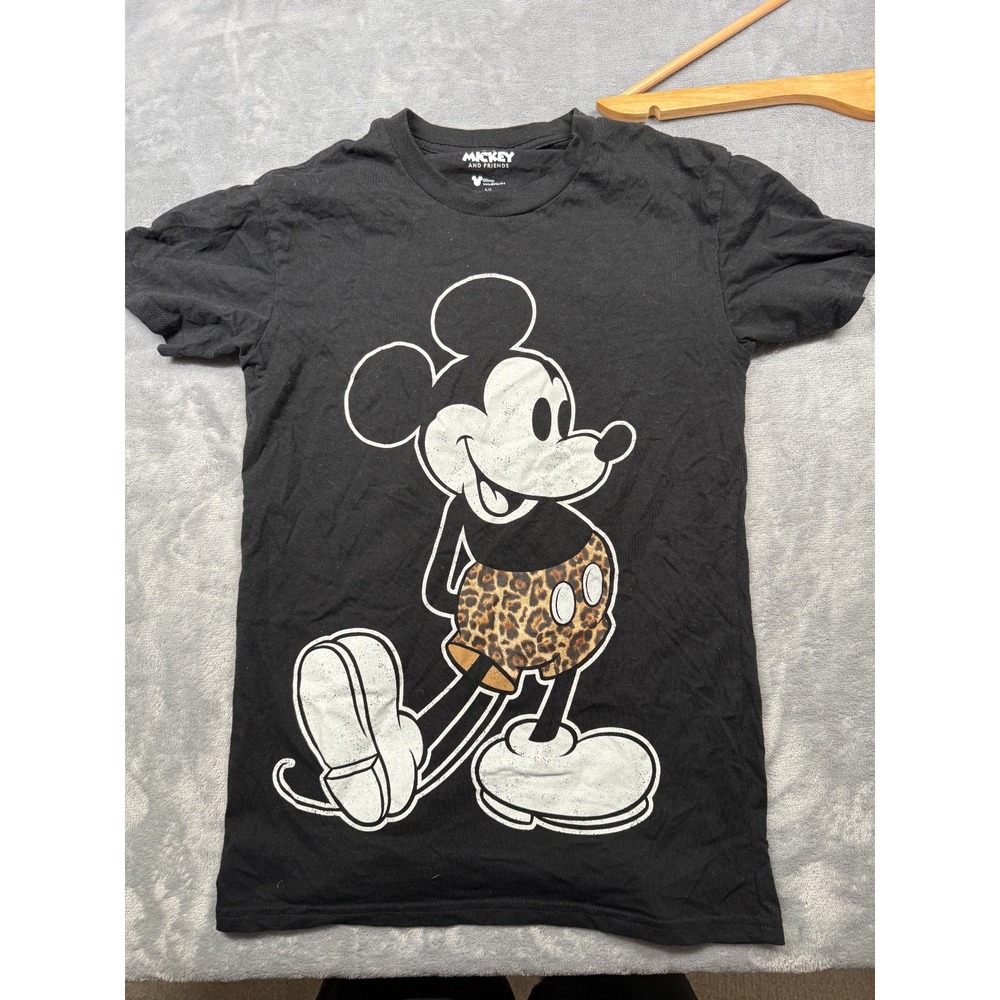 Vintage Disney T-Shirt Mens Small Black Mickey and Friends Leopard-Print Shorts